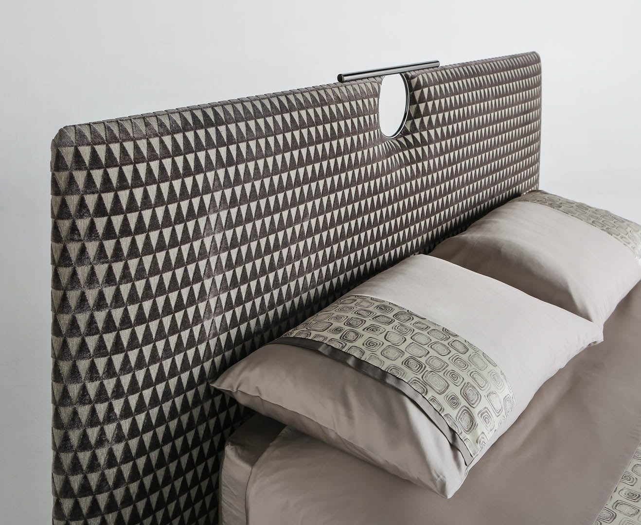 Furniture & Decor