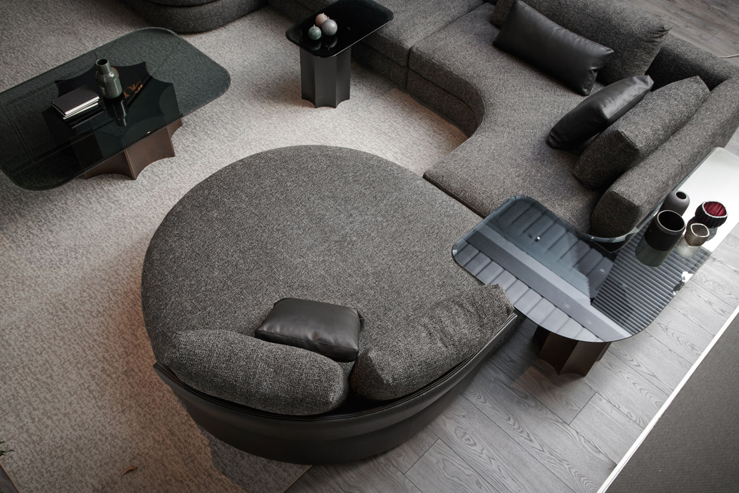 Furniture & Decor