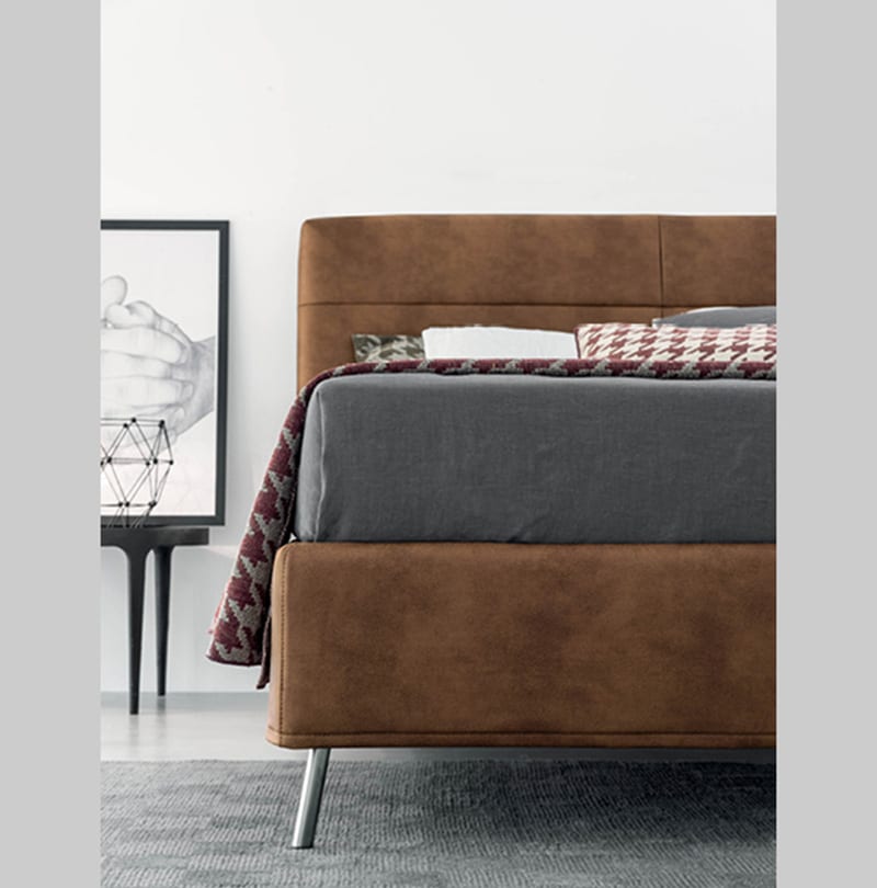 Furniture & Decor