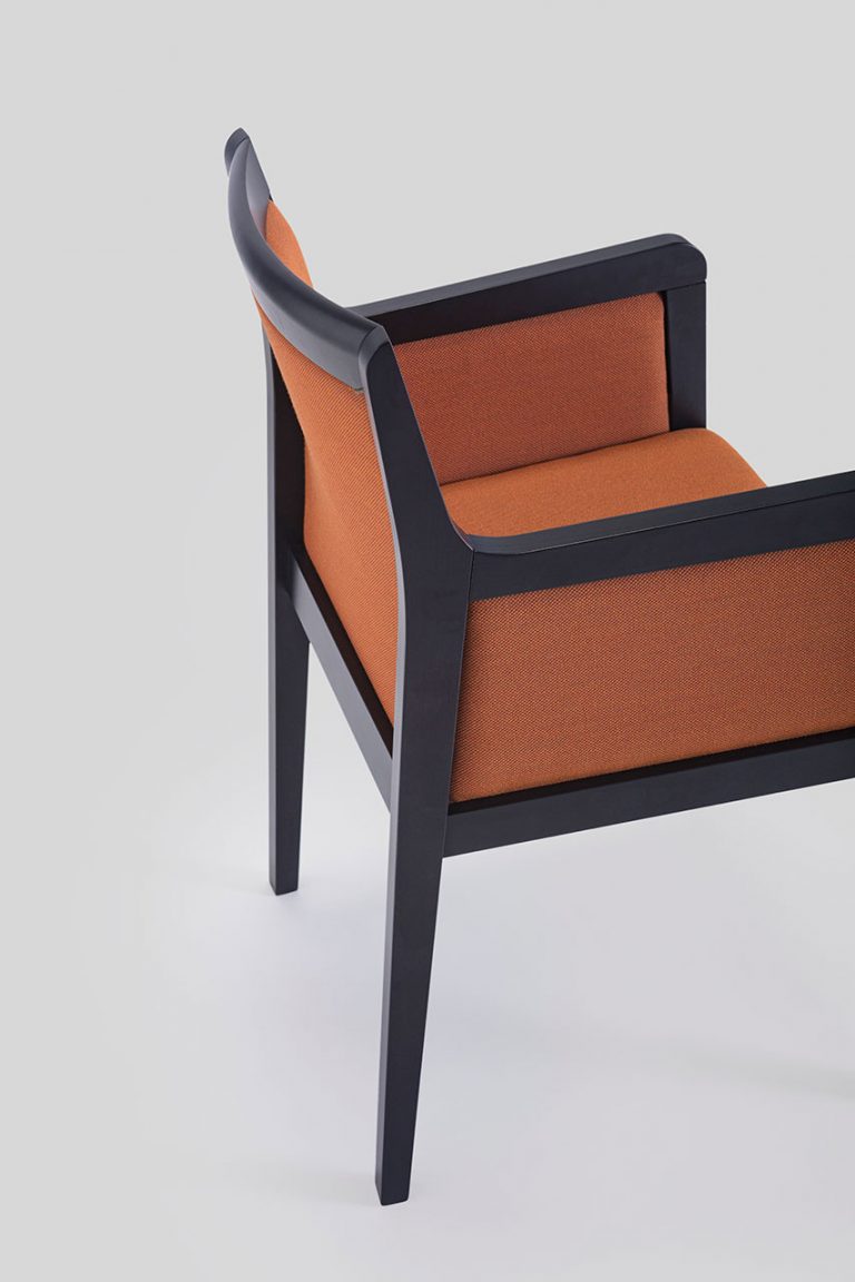 Furniture & Decor