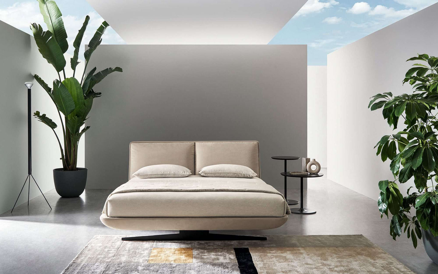 Furniture & Decor