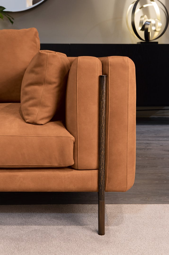 Furniture & Decor