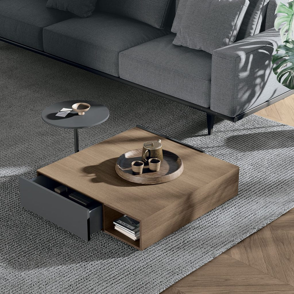 Furniture & Decor